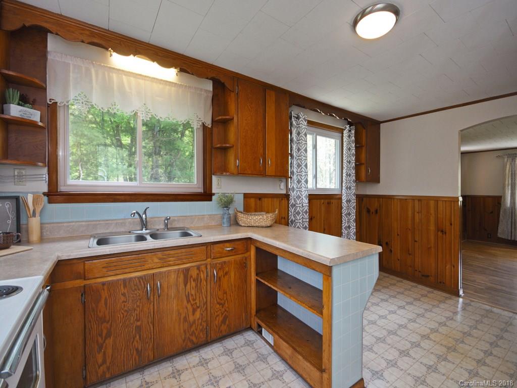 301 Orion Davis Road Waynesville, NC 28786 - Photo 8 of 18