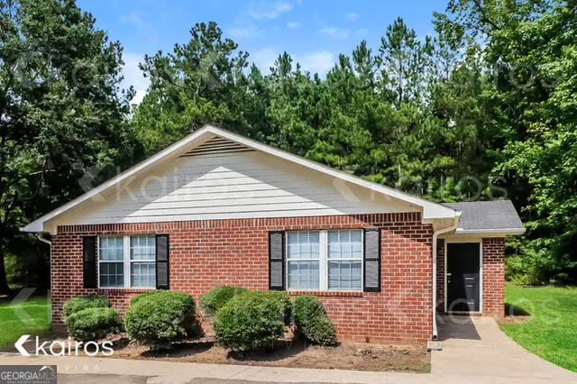 $1,895 | 300 Beaver Pointe Drive, Winterville, GA 30683