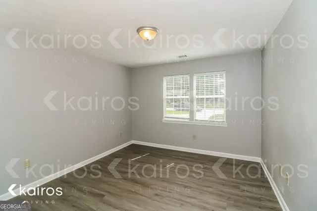 $1,895 | 300 Beaver Pointe Drive, Winterville, GA 30683