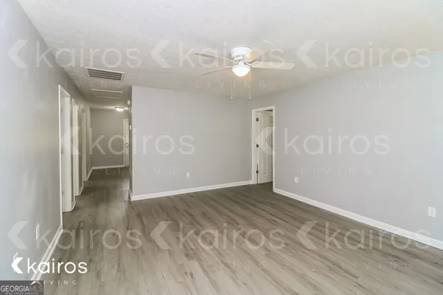 $1,895 | 300 Beaver Pointe Drive, Winterville, GA 30683