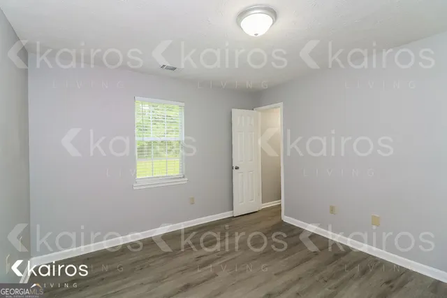 $1,895 | 300 Beaver Pointe Drive, Winterville, GA 30683