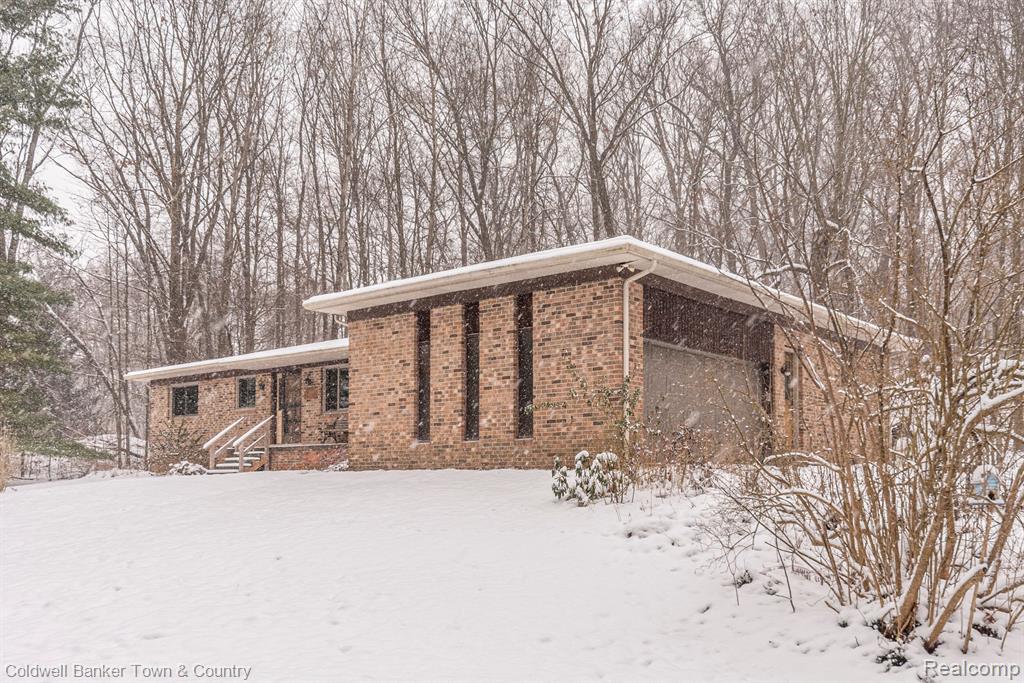 11644 Kerns Way Fenton, MI 48430 - Photo 2 of 50