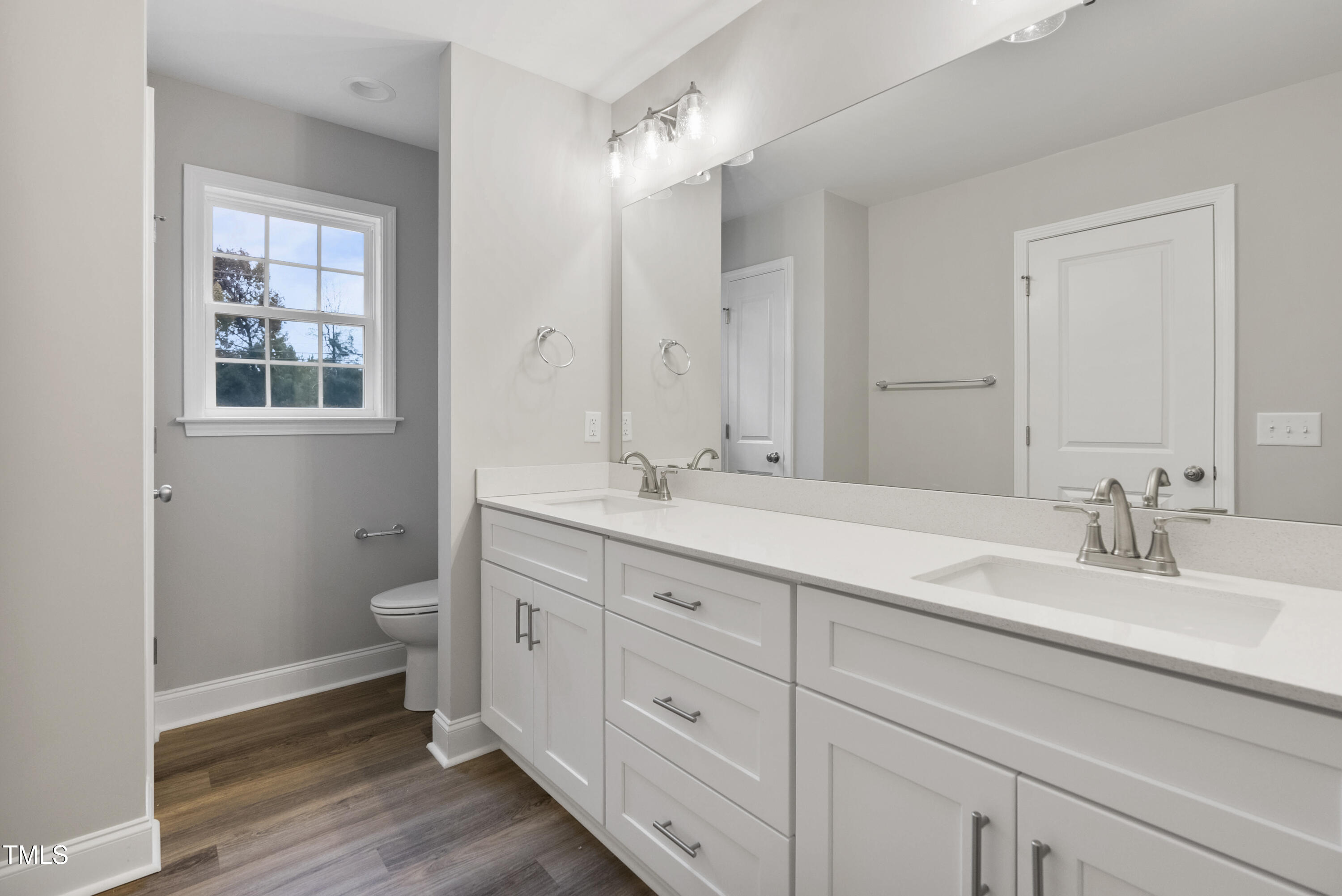 552 Rowan Road Clinton, NC 28328 - Photo 19 of 46 552 ROWAN MASTER BATH 3