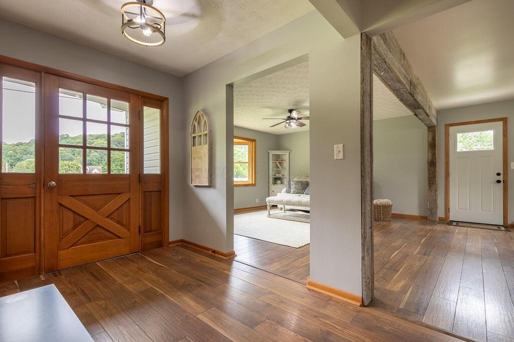 4261 Sugar Grove Road Southeast Lancaster, OH 43130 - Photo 7 of 56 15