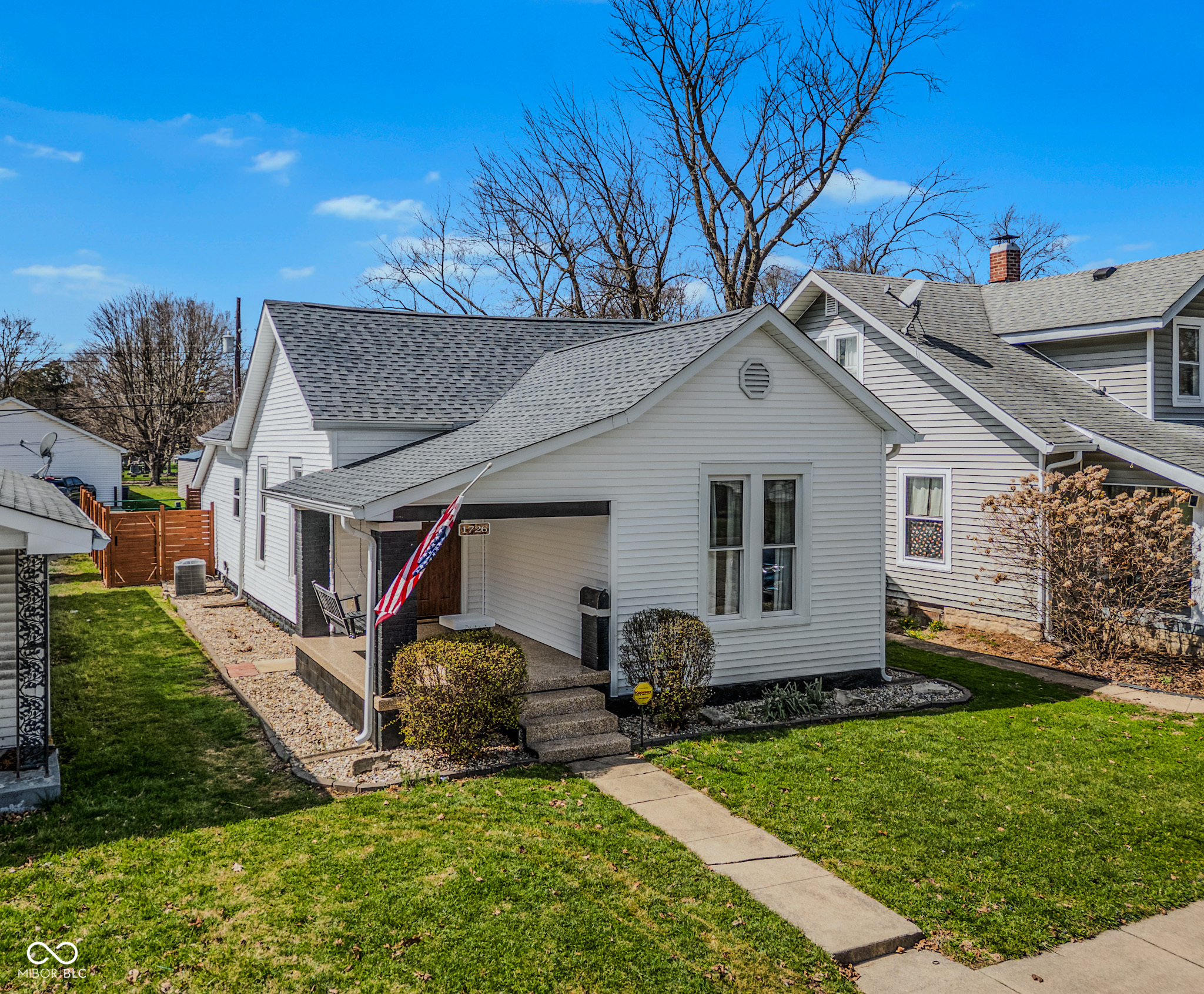 1726 California Street Columbus, IN 47201 - Photo 1 of 37