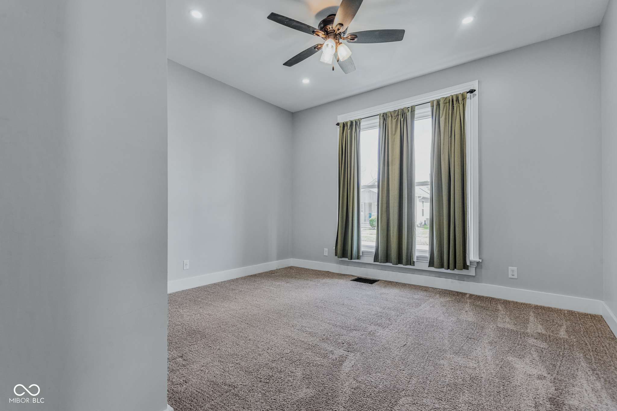 1726 California Street Columbus, IN 47201 - Photo 23 of 37