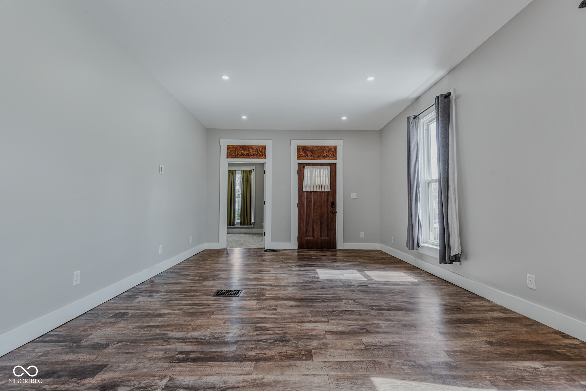 1726 California Street Columbus, IN 47201 - Photo 6 of 37
