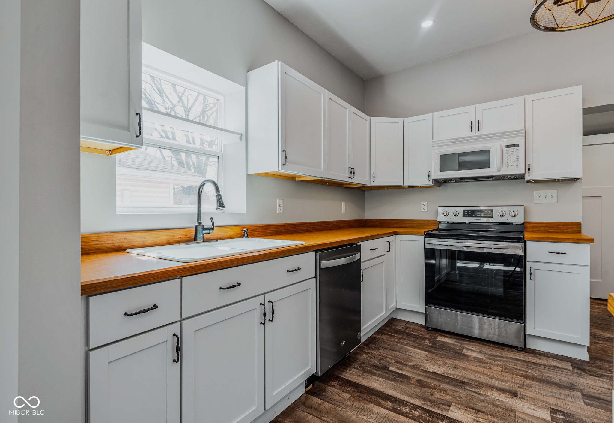 1726 California Street Columbus, IN 47201 - Photo 10 of 37