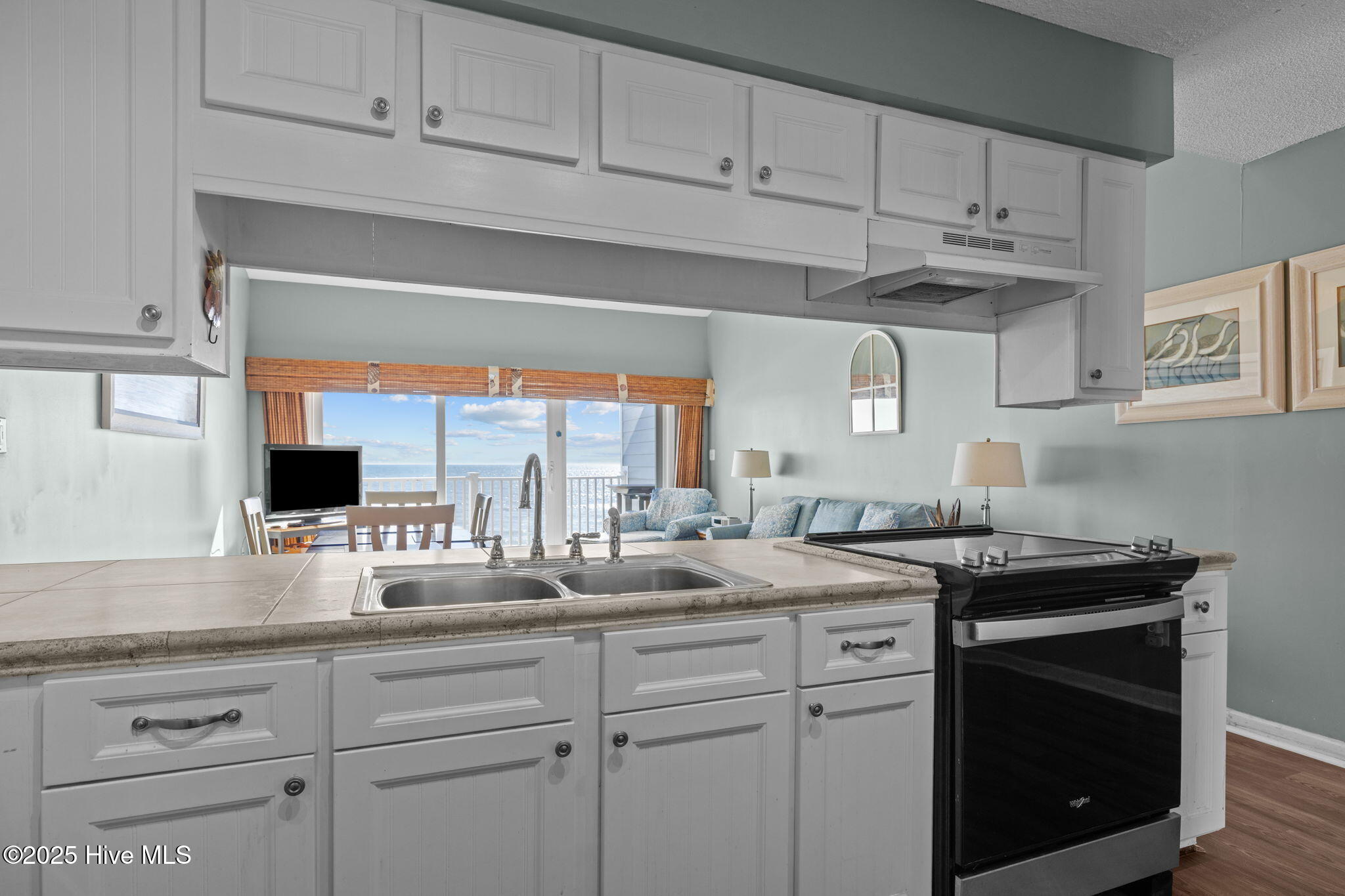 855 Salter Path Road, Unit 327 Indian Beach, NC 28512 - Photo 9 of 44 Kitchen