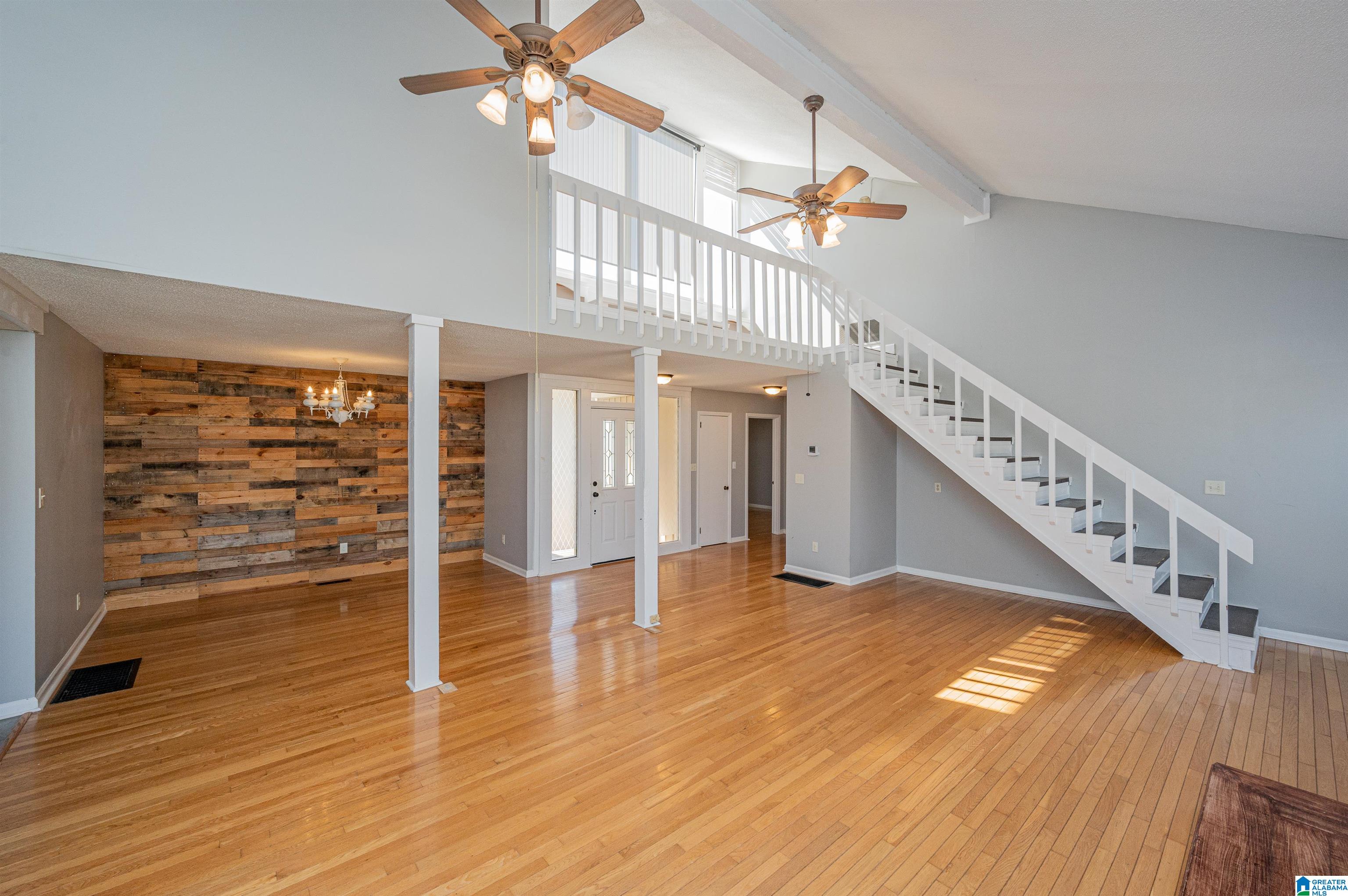 718 Valleyview Road Pelham, AL 35124 - Photo 7 of 43