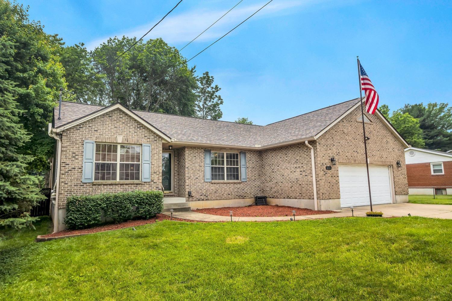 2335 Rose Road Loveland, OH 45140 - Photo 2 of 29