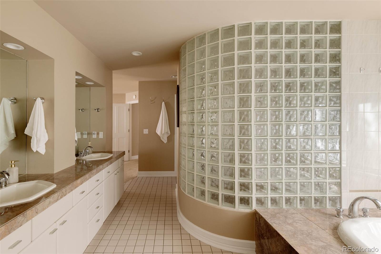 207 Cook Street Denver, CO 80206 - Photo 19 of 49