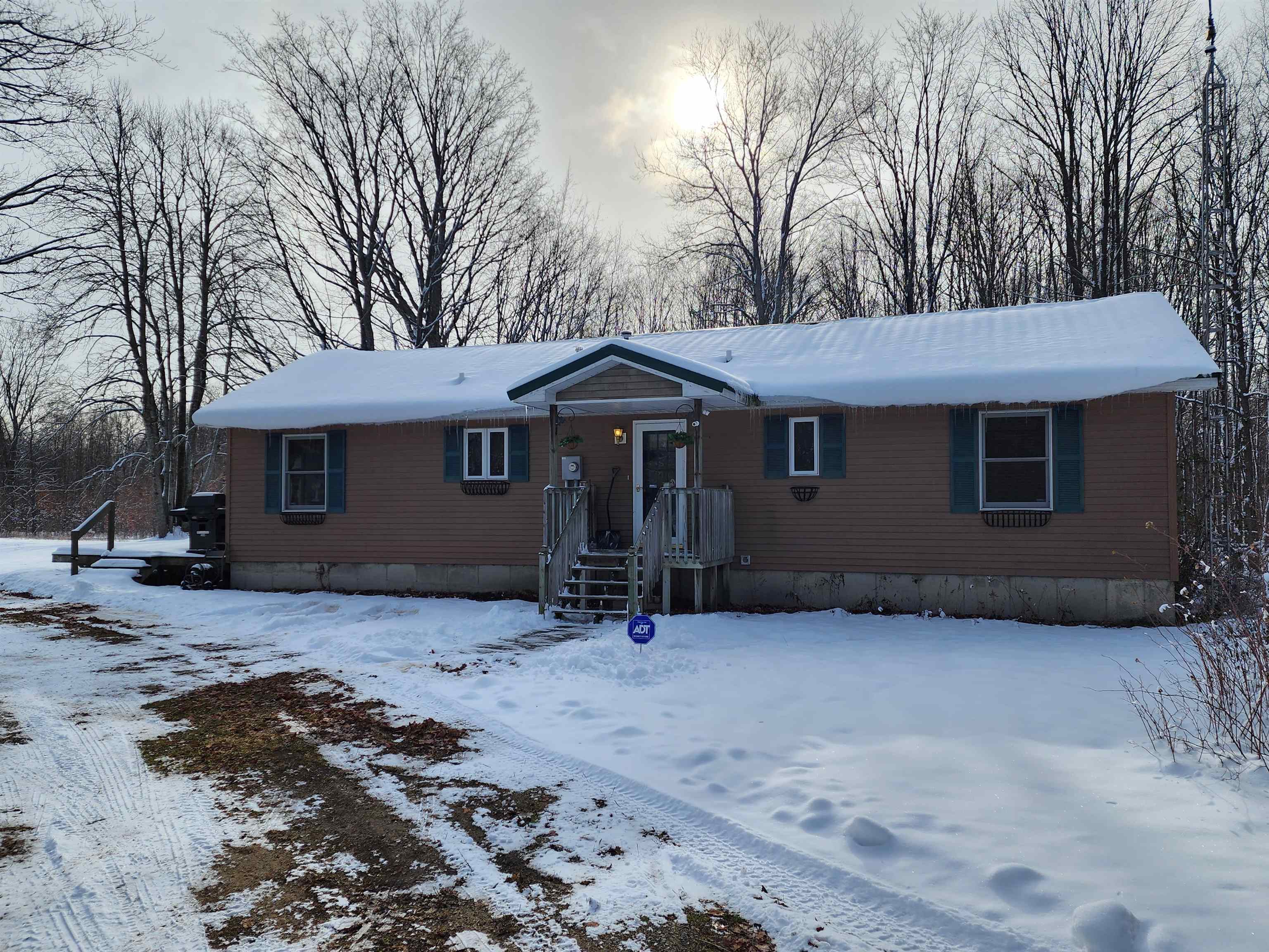 10405 Bailey Road Mancelona, MI 49659 - Photo 2 of 58 1918040-65dfc284-a42c-4e08-9412-f892d7ec8a16.JPG
