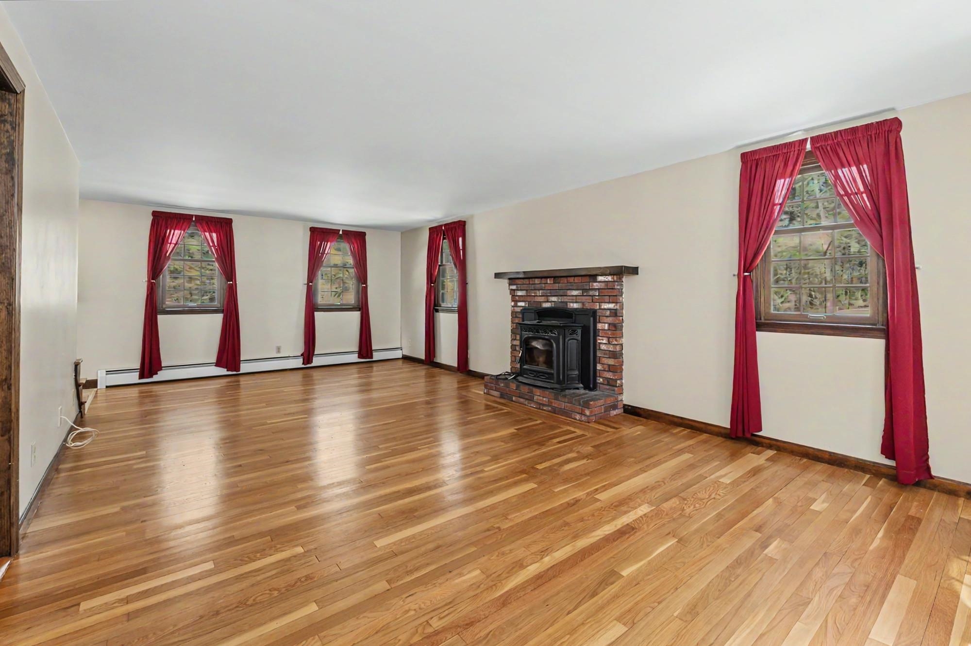 10 Fox Den Road Hollis, NH 03049 - Photo 17 of 42
