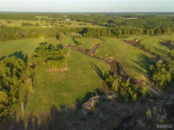 $559,500 | 18348 Dixon Road, Licking, MO 65542