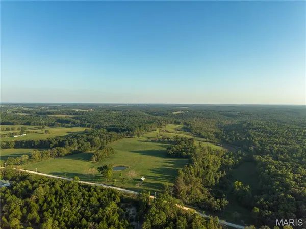 $559,500 | 18348 Dixon Road, Licking, MO 65542