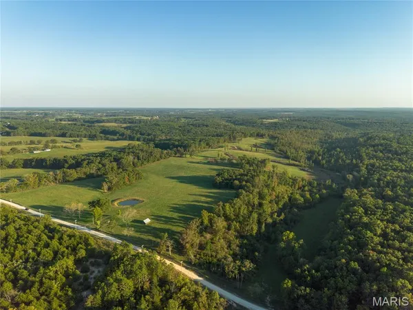 $559,500 | 18348 Dixon Road, Licking, MO 65542