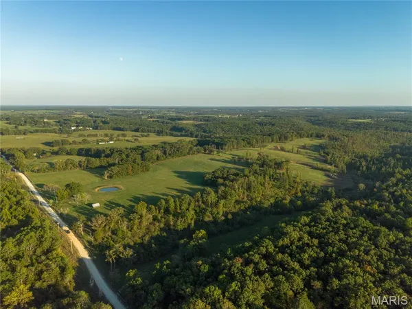 $559,500 | 18348 Dixon Road, Licking, MO 65542