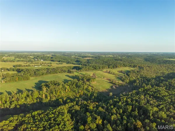 $559,500 | 18348 Dixon Road, Licking, MO 65542