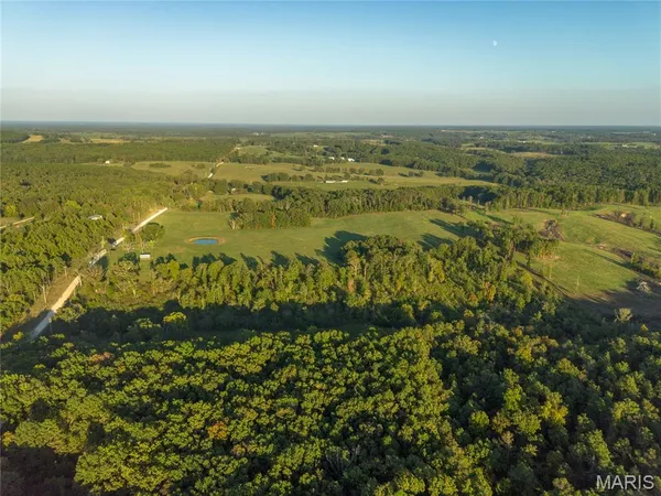 $559,500 | 18348 Dixon Road, Licking, MO 65542