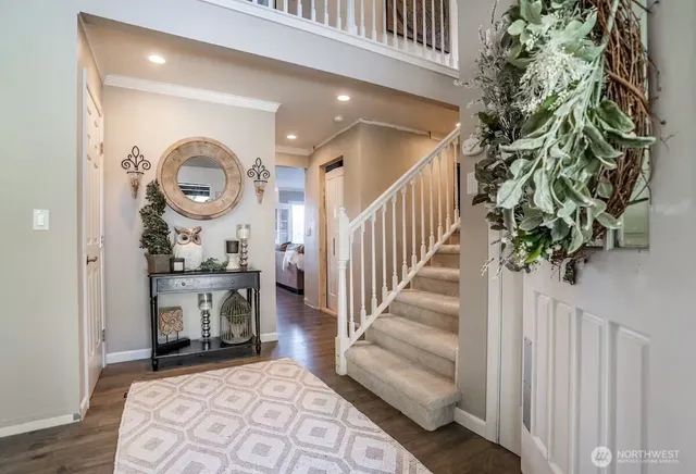 a view of entryway with livingroom and furniture