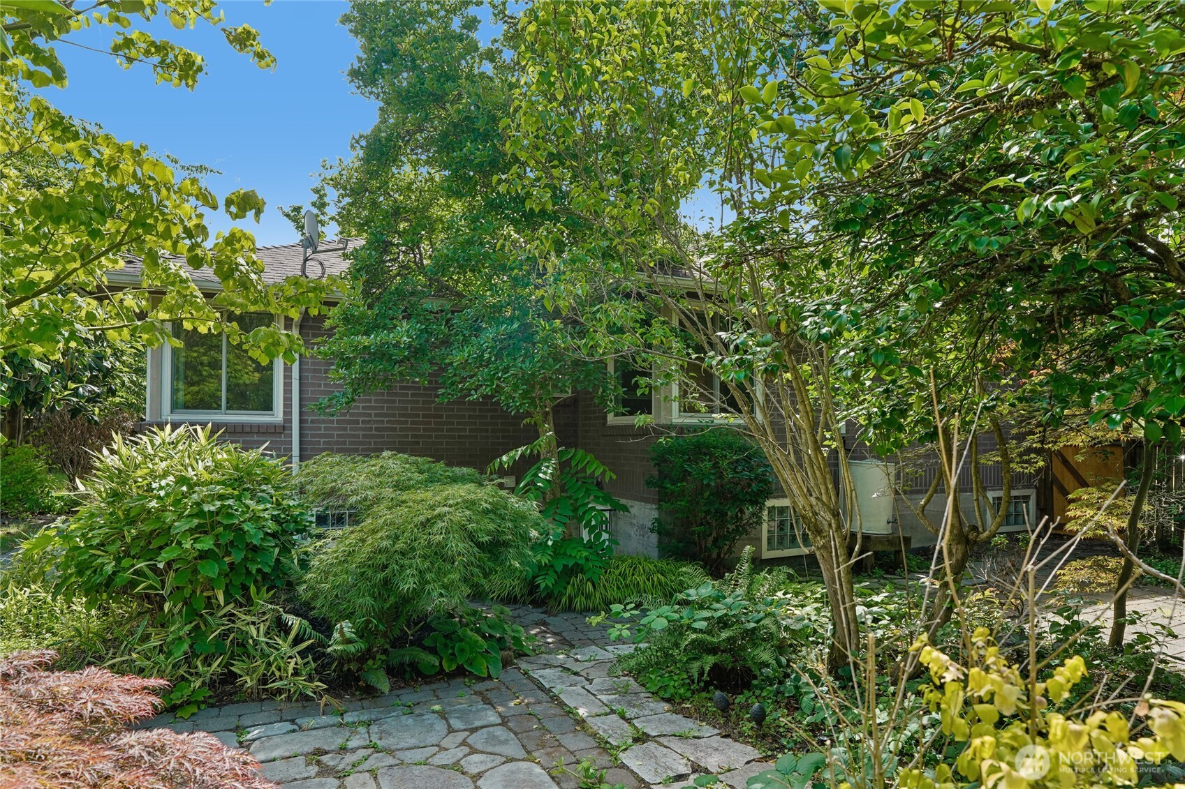 3004 Southwest Barton Street Seattle, WA 98126 - Photo 39 of 40