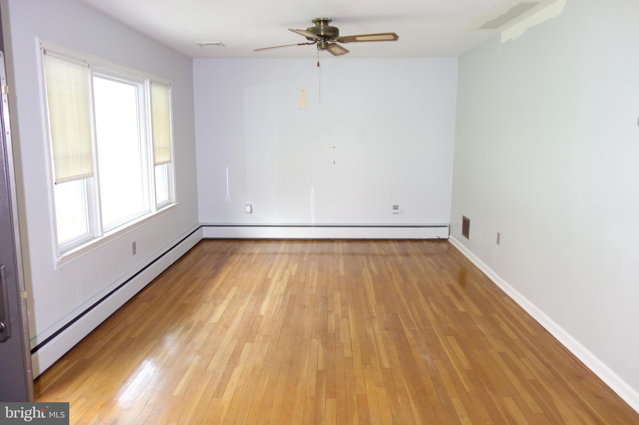 355 Park Road Nottingham, PA 19362 - Photo 4 of 20