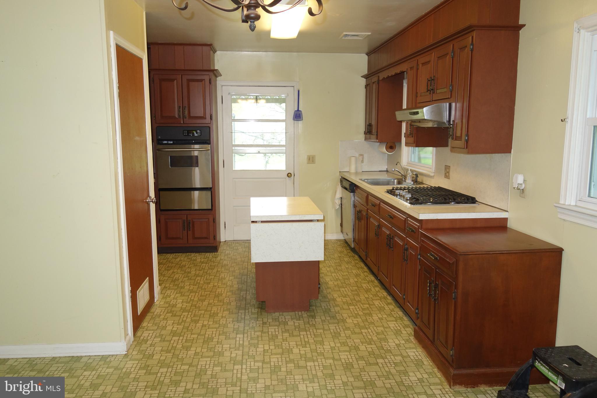 355 Park Road Nottingham, PA 19362 - Photo 5 of 20