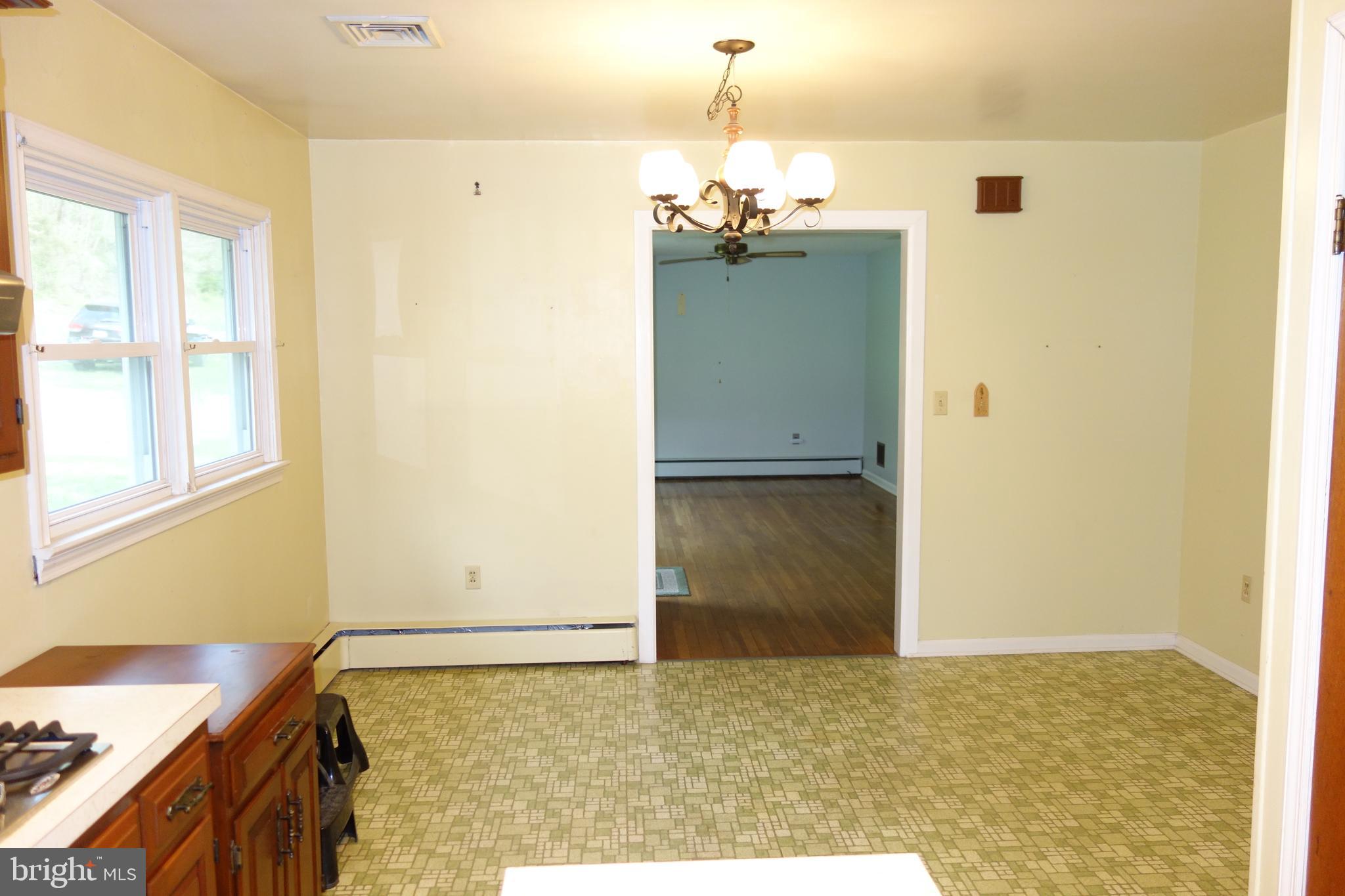 355 Park Road Nottingham, PA 19362 - Photo 8 of 20
