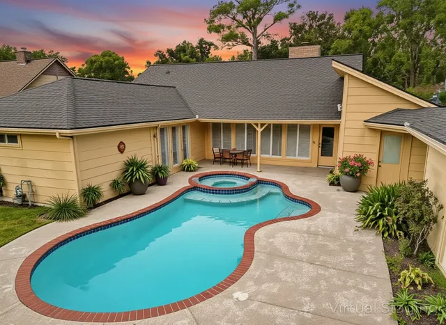 $489,900 | 2618 Fontana Drive, Houston, TX 77043