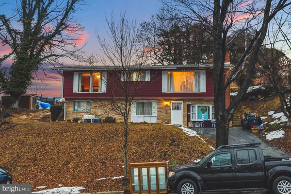 $275,000 | 2300 Fairlawn Street, Temple Hills, MD 20748