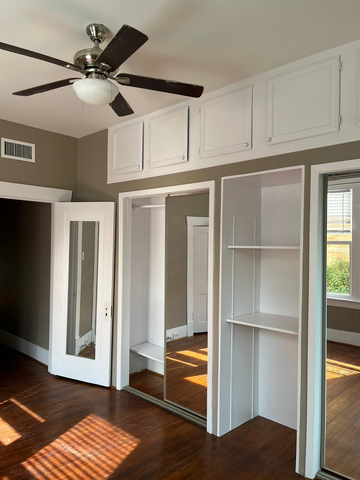 2905 Albany Street, Unit 2 Houston, TX 77006 - Photo 10 of 11