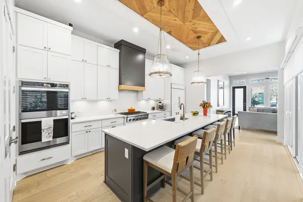 $1,335,000 | 4209 Elevator Drive, Austin, TX 78731