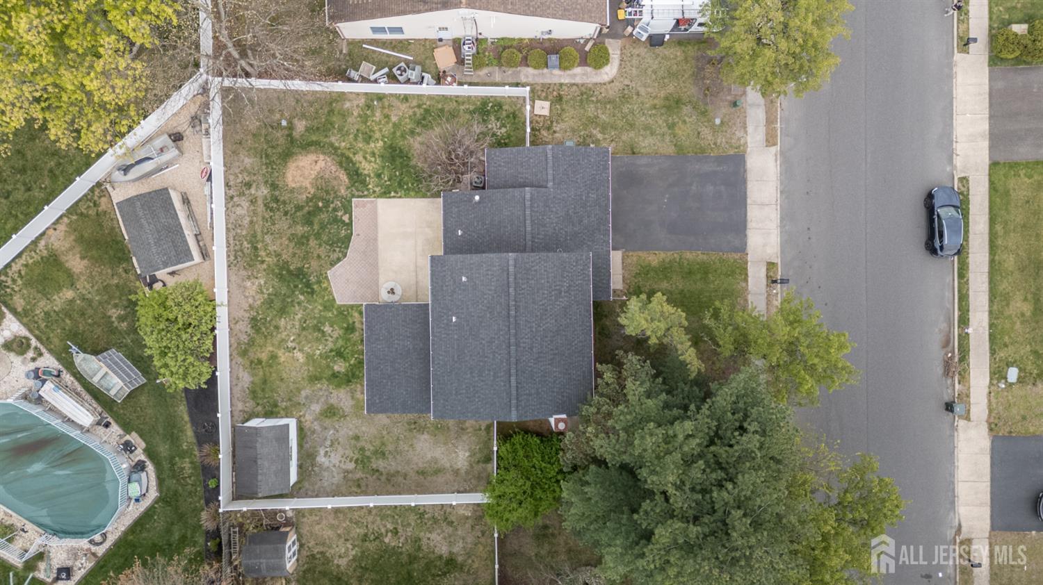 20 Snowdrift Lane Howell, NJ 07731 - Photo 32 of 35