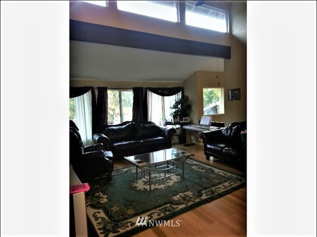 $615,000 | 15611 Southeast 178th Place, Renton, WA 98058