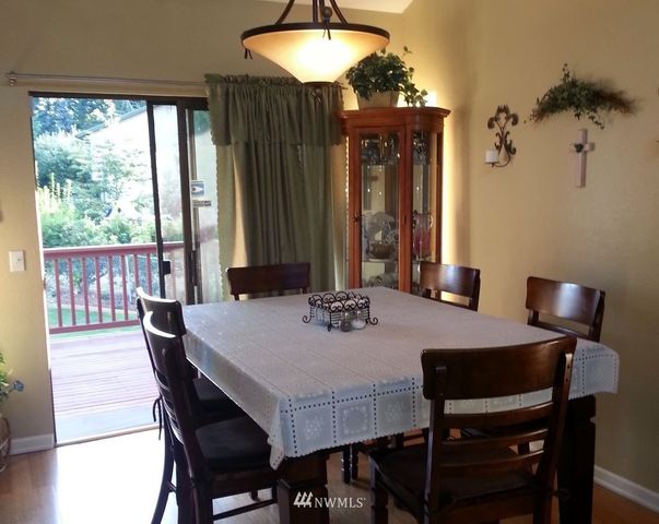 $615,000 | 15611 Southeast 178th Place, Renton, WA 98058