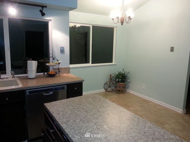 $615,000 | 15611 Southeast 178th Place, Renton, WA 98058