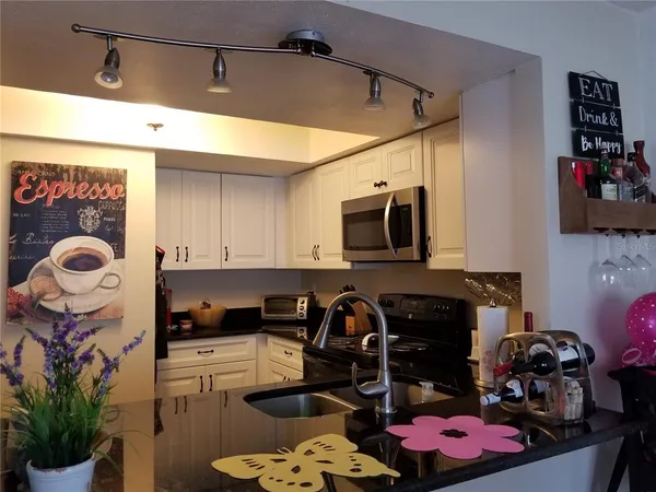 $2,250 | 422 South Netherwood Crescent, Altamonte Springs, FL 32714