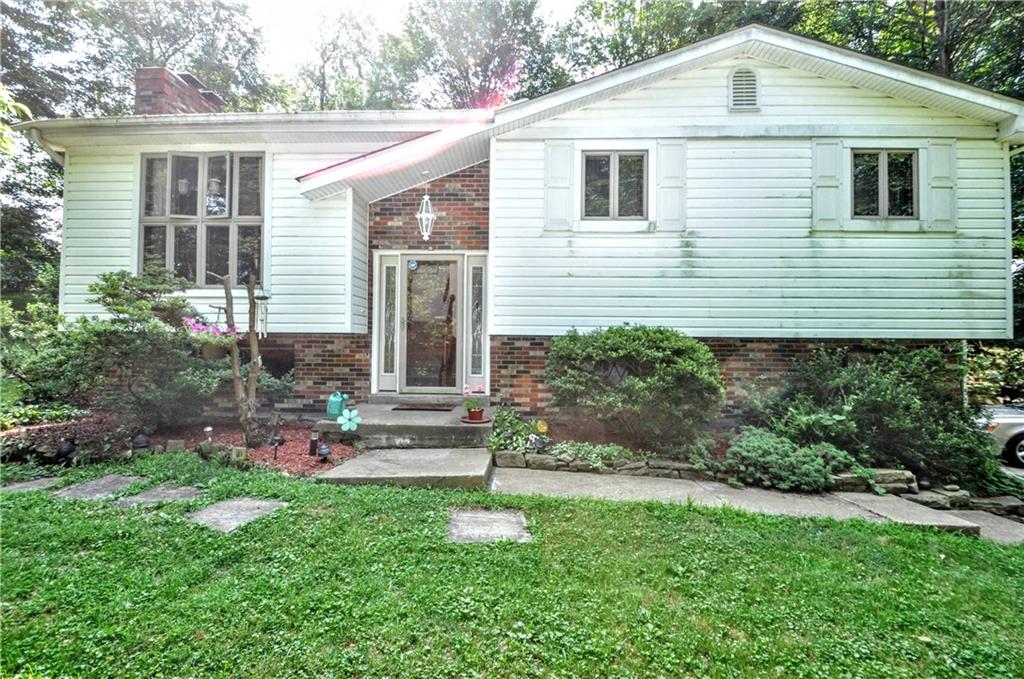 796 Valley View Road Eighty Four, PA 15330 - Photo 1 of 25