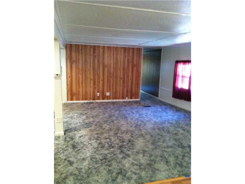 58 Wherry Road Washington, PA 15301 - Photo 4 of 24 Living Room.