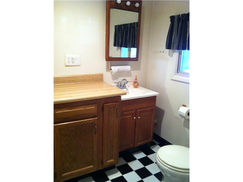 58 Wherry Road Washington, PA 15301 - Photo 6 of 24 Partial Bath.