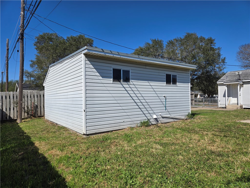 3605 Chestnut Street Corpus Christi, TX 78411 - Photo 19 of 20