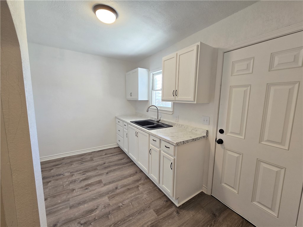 3605 Chestnut Street Corpus Christi, TX 78411 - Photo 10 of 20