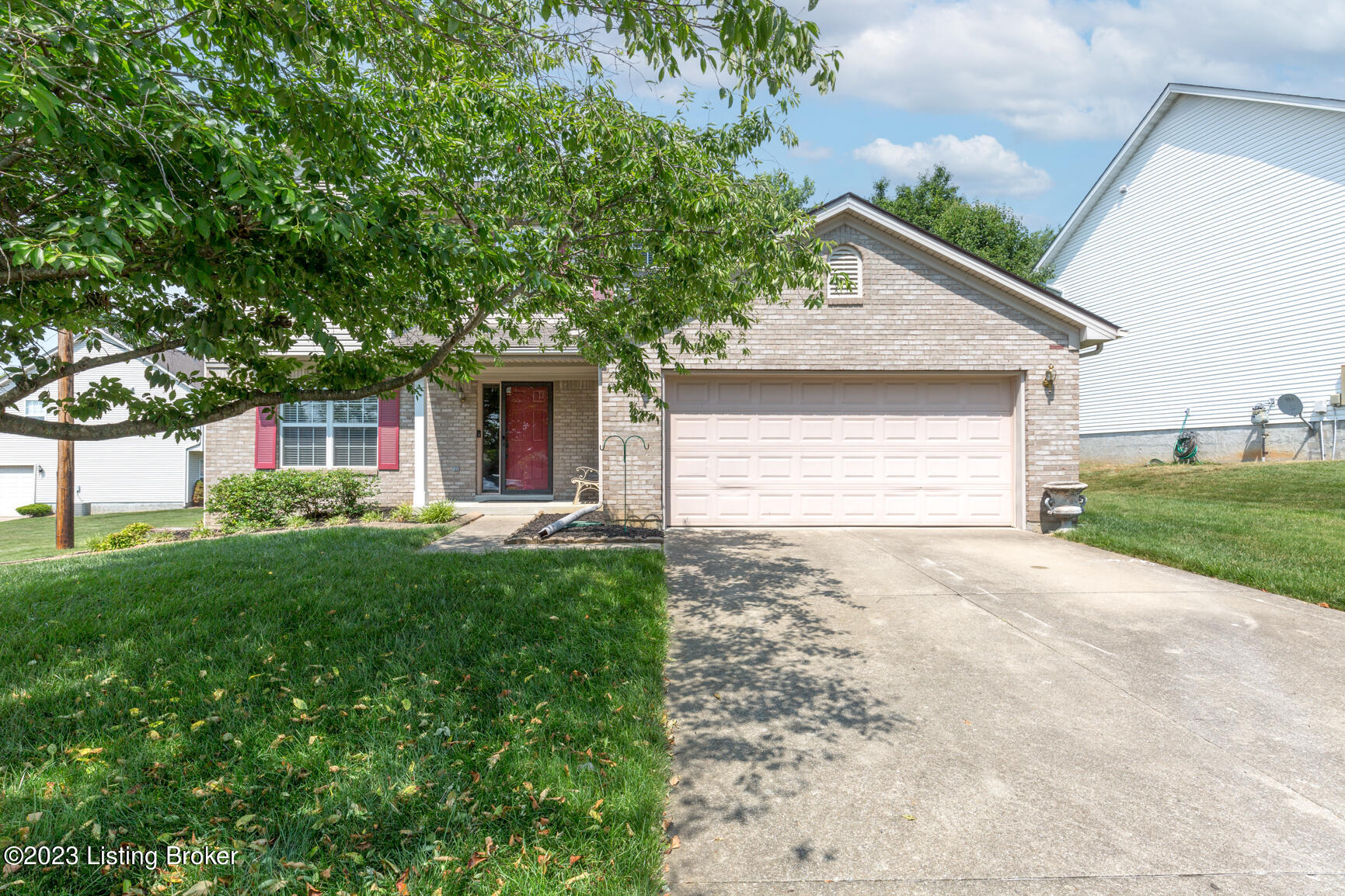 8317 Adams Run Road Louisville, KY 40228 - Photo 3 of 46 8317 Adams Run-3