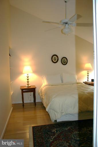 2231 Cedar Cove Court Reston, VA 20191 - Photo 12 of 30 Bedroom