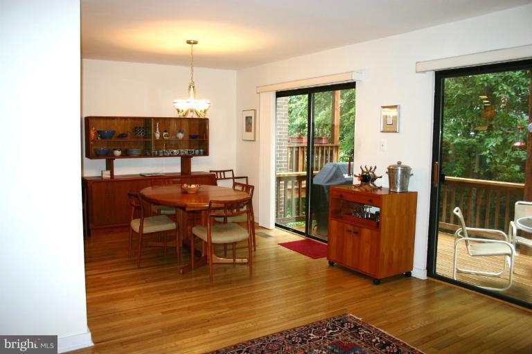 2231 Cedar Cove Court Reston, VA 20191 - Photo 17 of 30 Dining Room