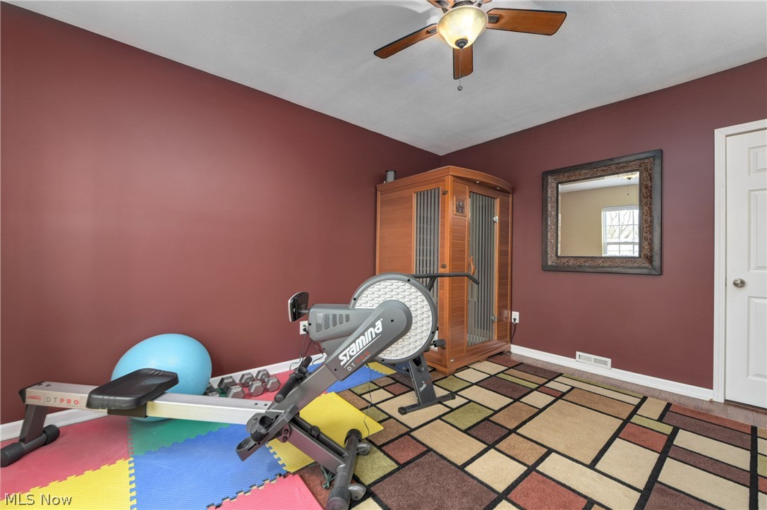 915 Fruit Avenue Cleveland, OH 44113 - Photo 30 of 35