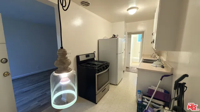 $2,200 | 1451 Redondo Avenue, Unit 1, Long Beach, CA 90804