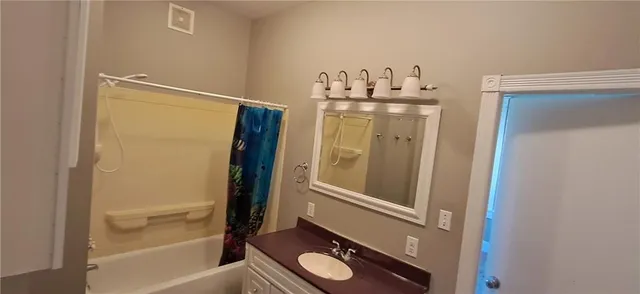 $1,550 | 3221 Mitchell Avenue, St. Joseph, MO 64507