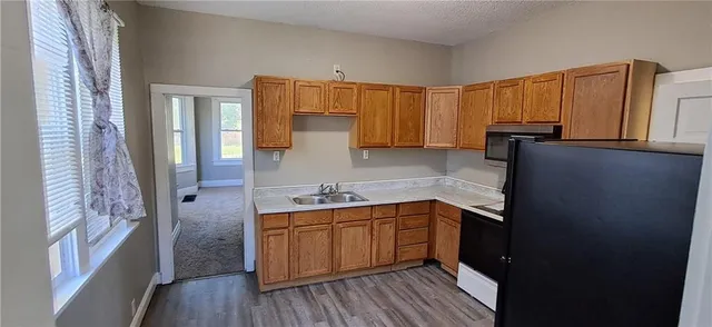 $1,550 | 3221 Mitchell Avenue, St. Joseph, MO 64507